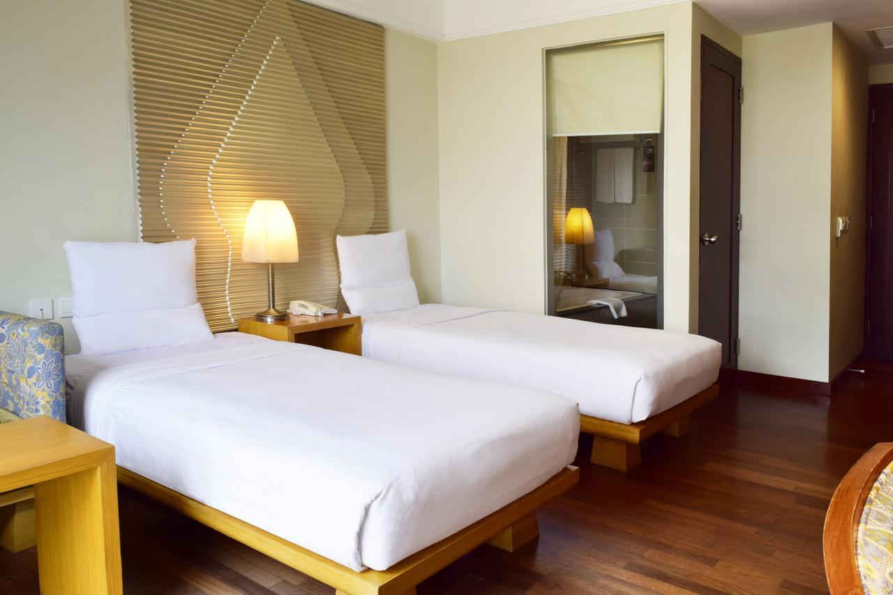 Novotel Semarang - GeNose Ready, CHSE Certified Exterior foto
